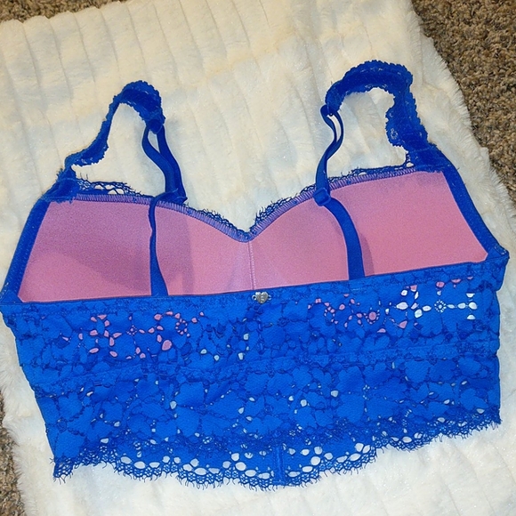 3/$20🎈 VS PINK lace bralette - Picture 3 of 5